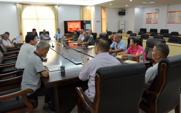 19信息46-老党员主题教育集中学习会（0930）409.png